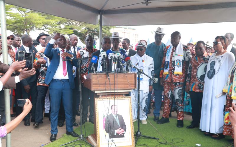 Meeting de lancement de la campagne du RDPC, le samedi, 27 septembre 2025 à l'esplanade de l'hôtel de Ville de Yaoundé