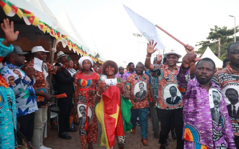 Meeting de lancement de la campagne de Yaoundé 2 à Tsinga