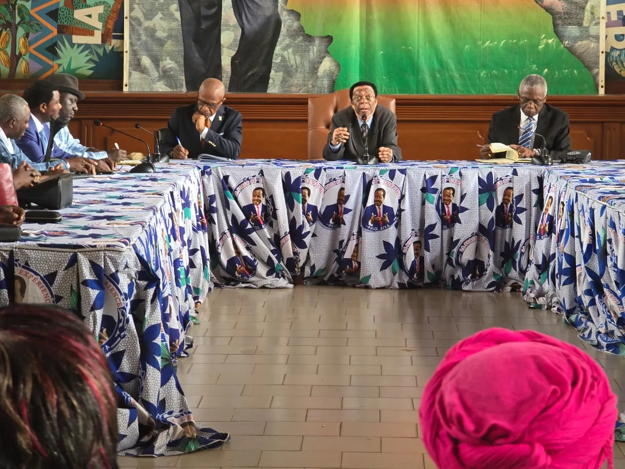 The Secretary General of the CPDM Central Committee granted an audience to ally political parties on 1 October 2025.