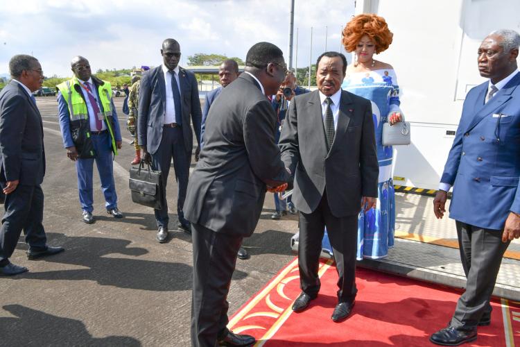 Retour du Couple Présidentiel à Yaoundé